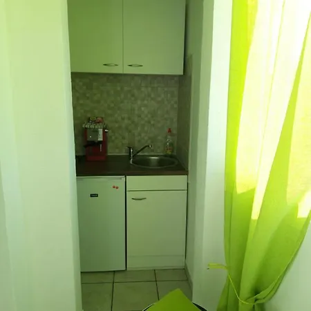 Gostinjska kuća And Stambuk Ii 3*