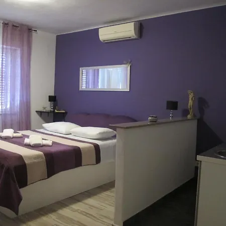 And Stambuk Ii Pensionat Split